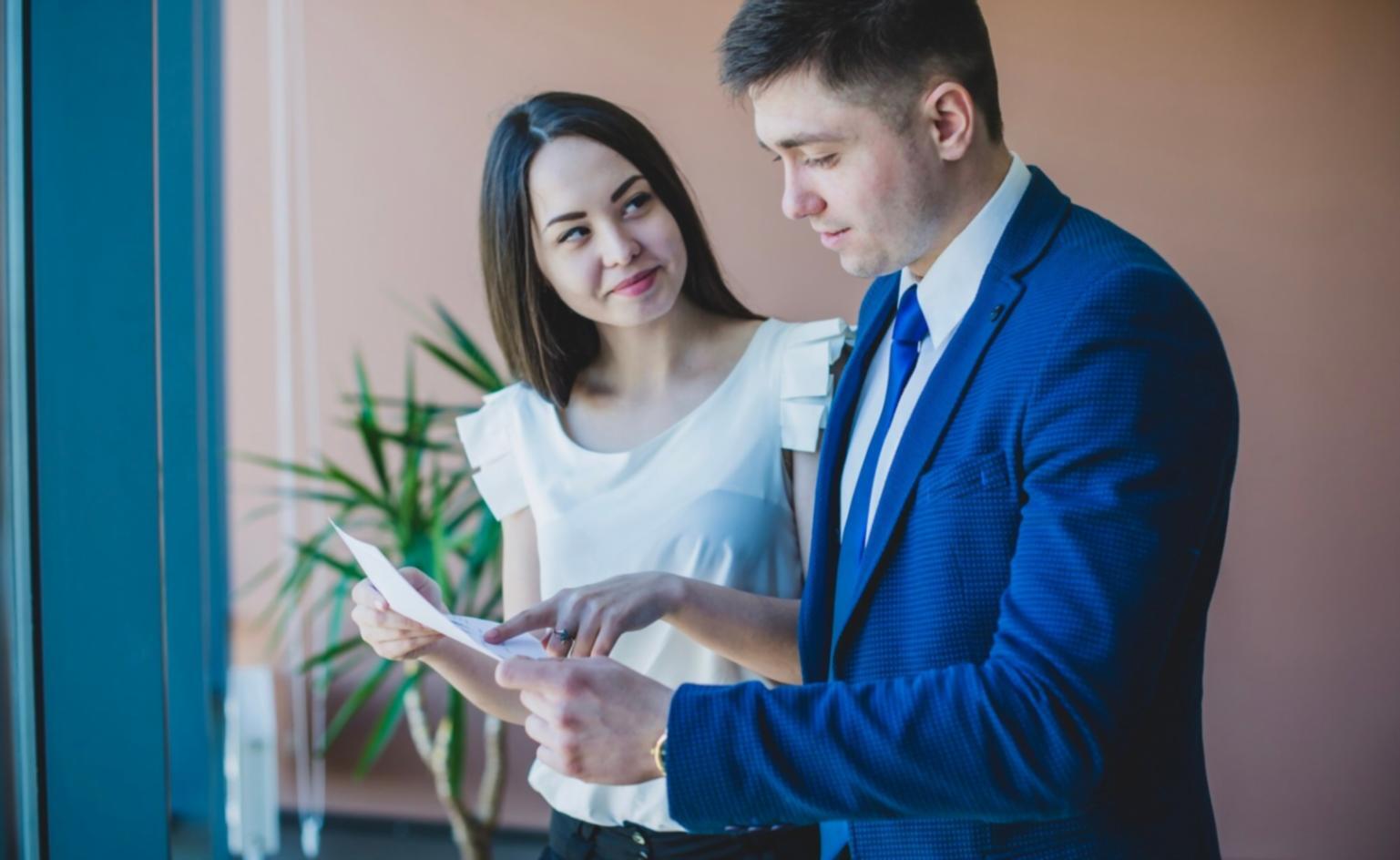 Notre équipe xorilentumavequas travaillant ensemble sur des solutions innovantes d'éducation financière